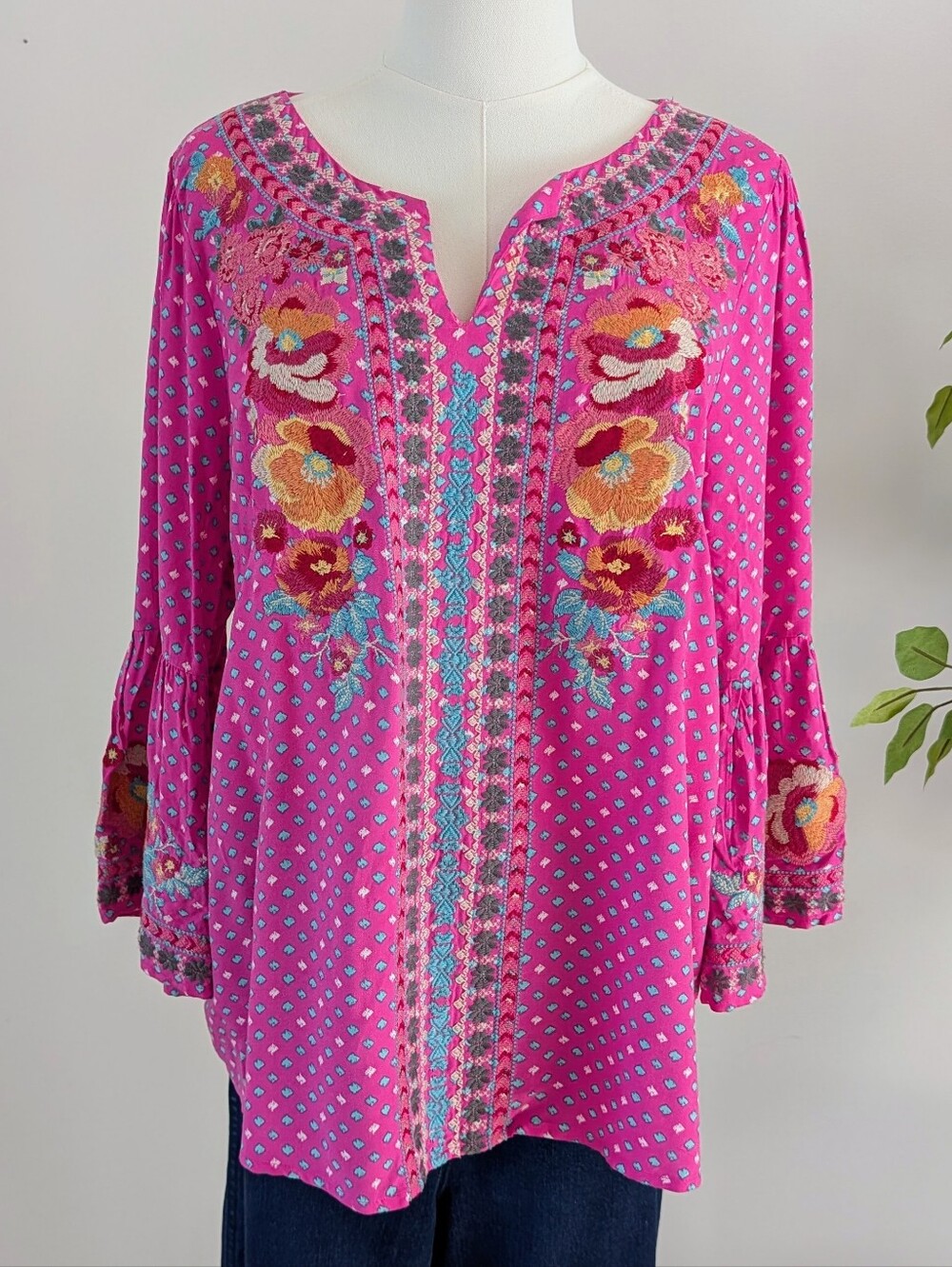 Savanna Jane Floral Embroidered Boho Top Shirt- M